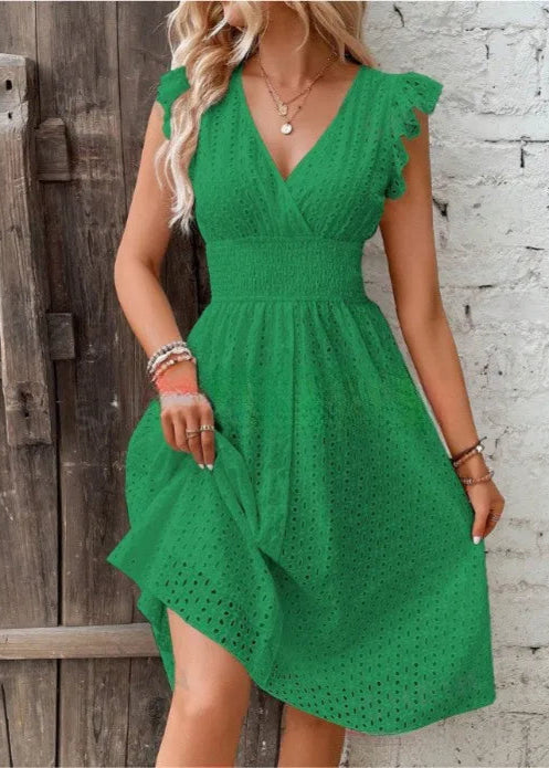 Vestido Feminino Midi em Laise com Babado