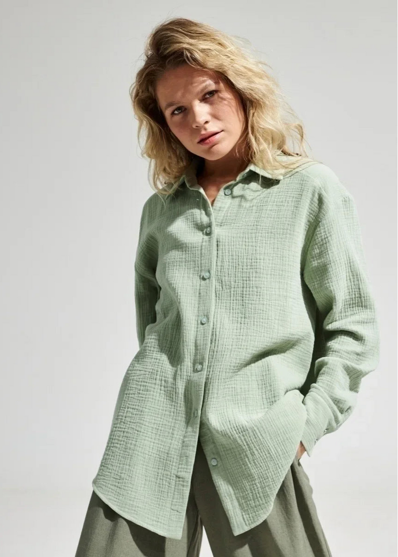 Camisa Feminina de Algodão Texturizada